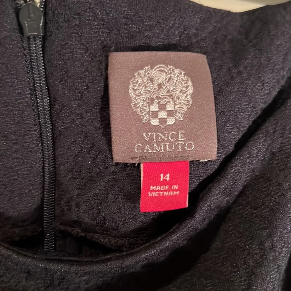 Beautiful Vince Camuto dress…Spring will be here before you know it! - Picture 3 of 5